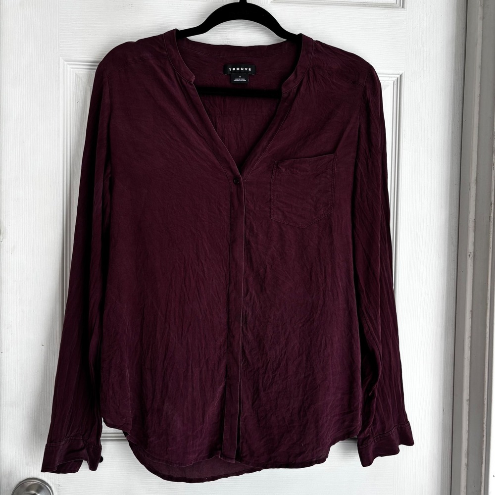 TROUVE Burgundy Silk Small V Neck Long Sleeve Button Front‎ Shirt Top Women